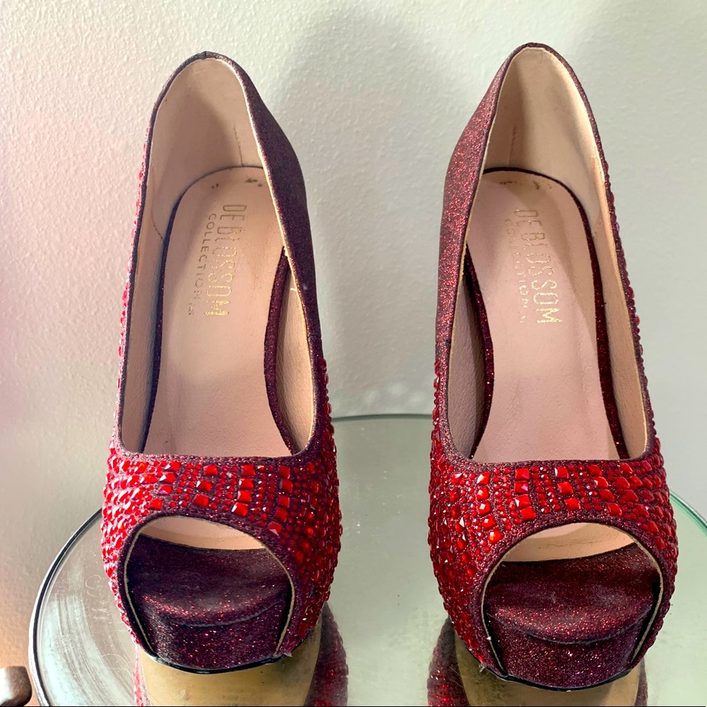 Pumps - Picture 2 of 2